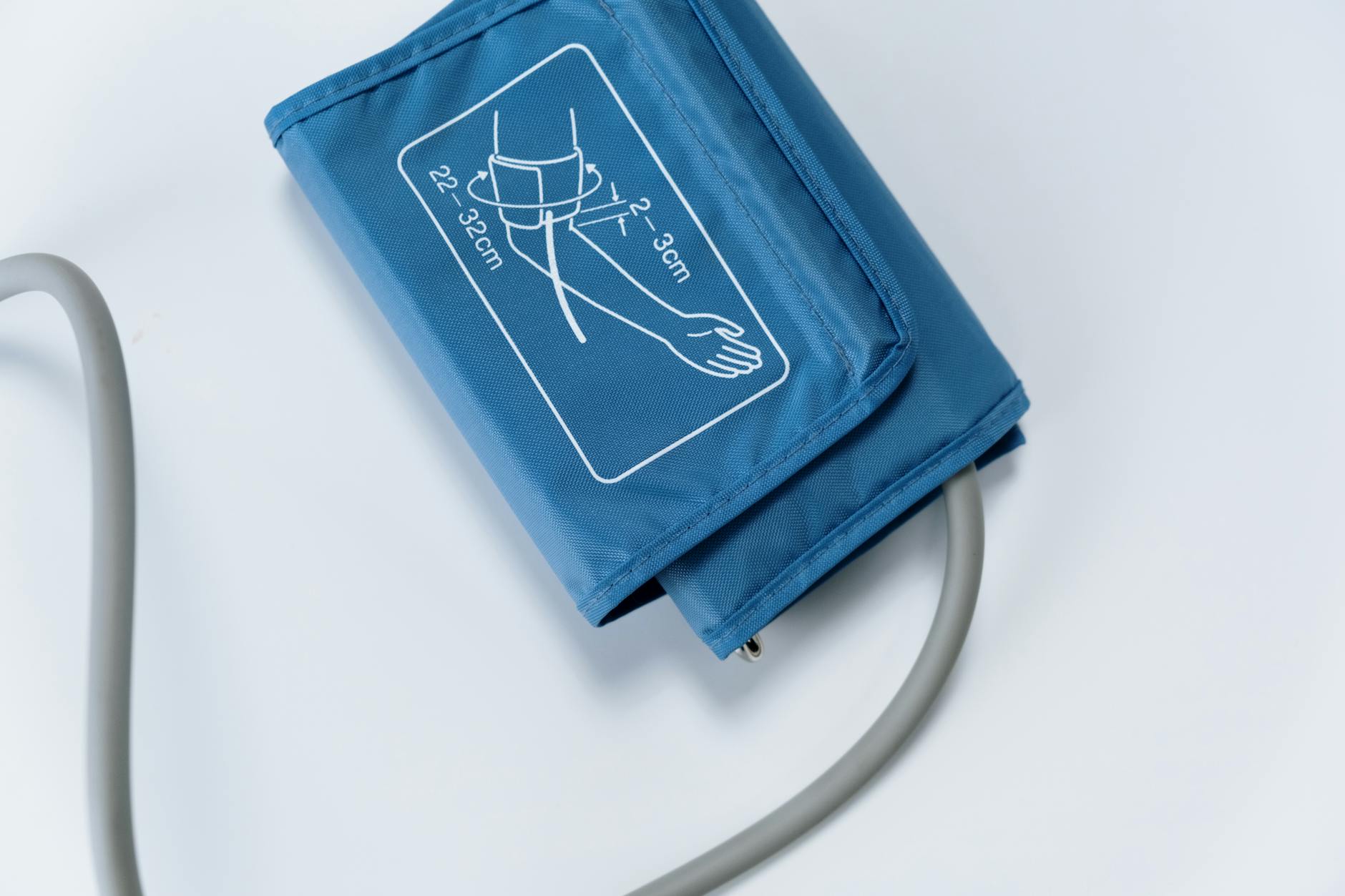 Blood pressure cuff and doctor measurement — metabolic syndrome screening